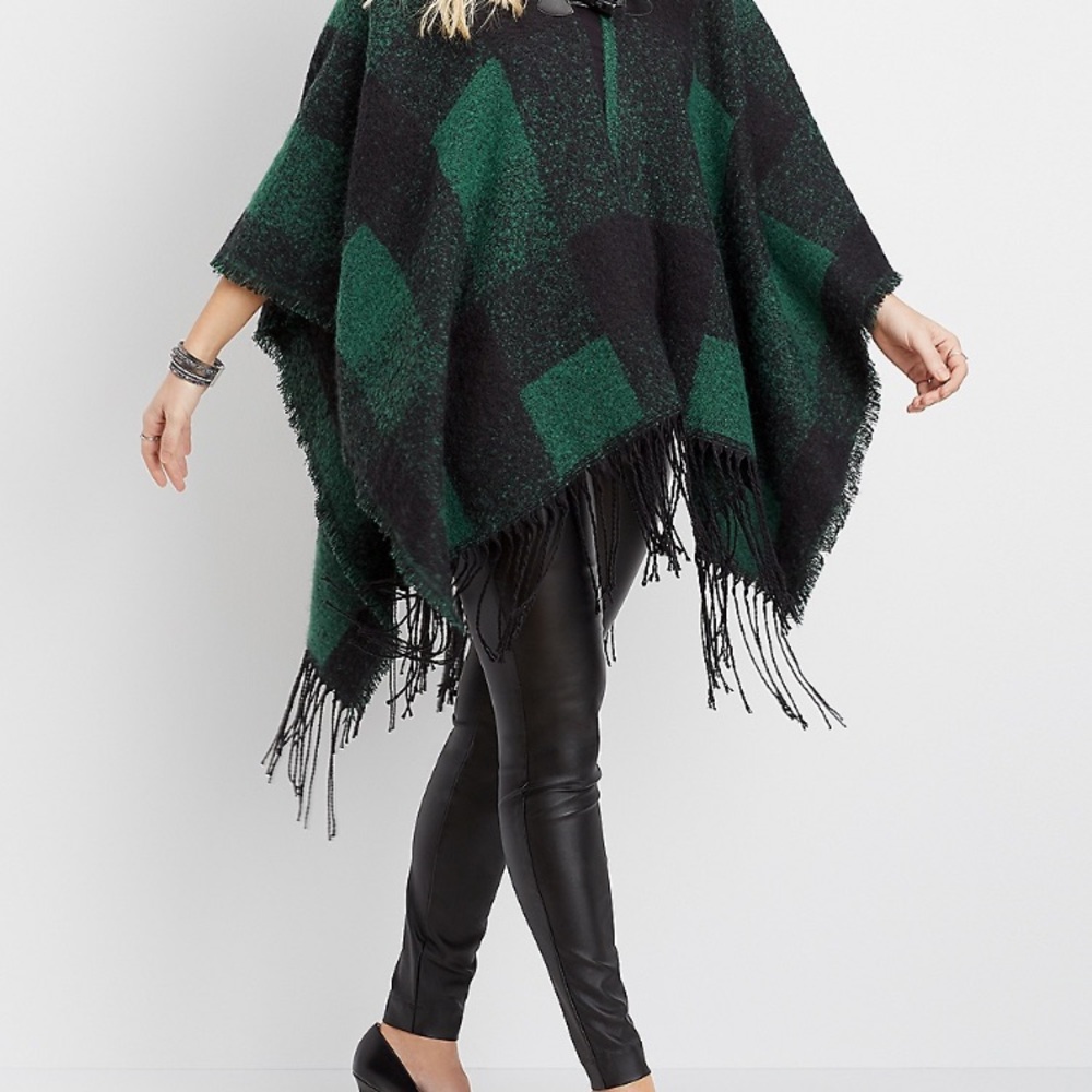 Black and Forest Green Plaid Poncho Kimno toggle button closure